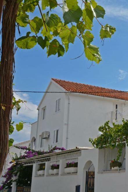 Apartments Residence Sunce Supetar - Cozy Base To Stay And Explore Island Brac Free Parking Zewnętrze zdjęcie