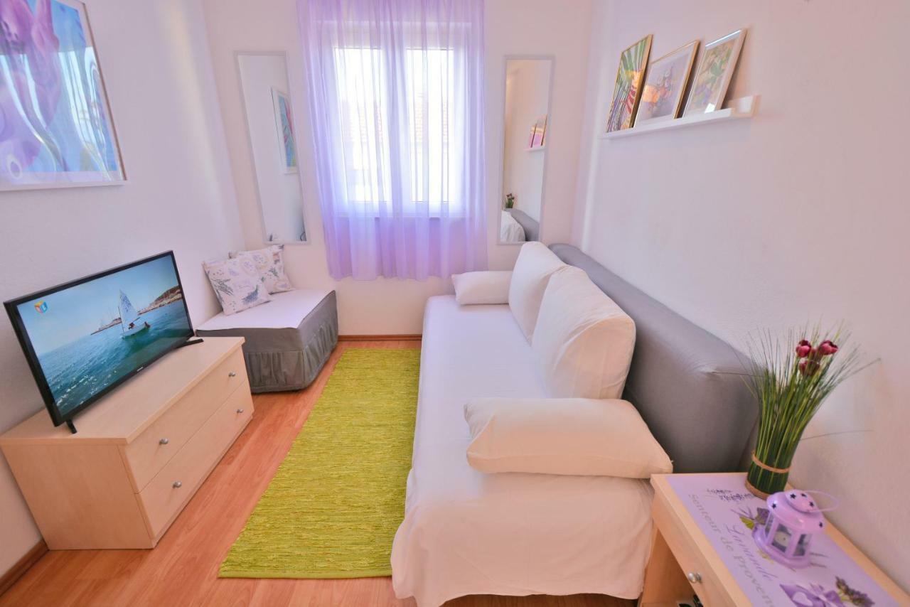 Apartments Residence Sunce Supetar - Cozy Base To Stay And Explore Island Brac Free Parking Zewnętrze zdjęcie